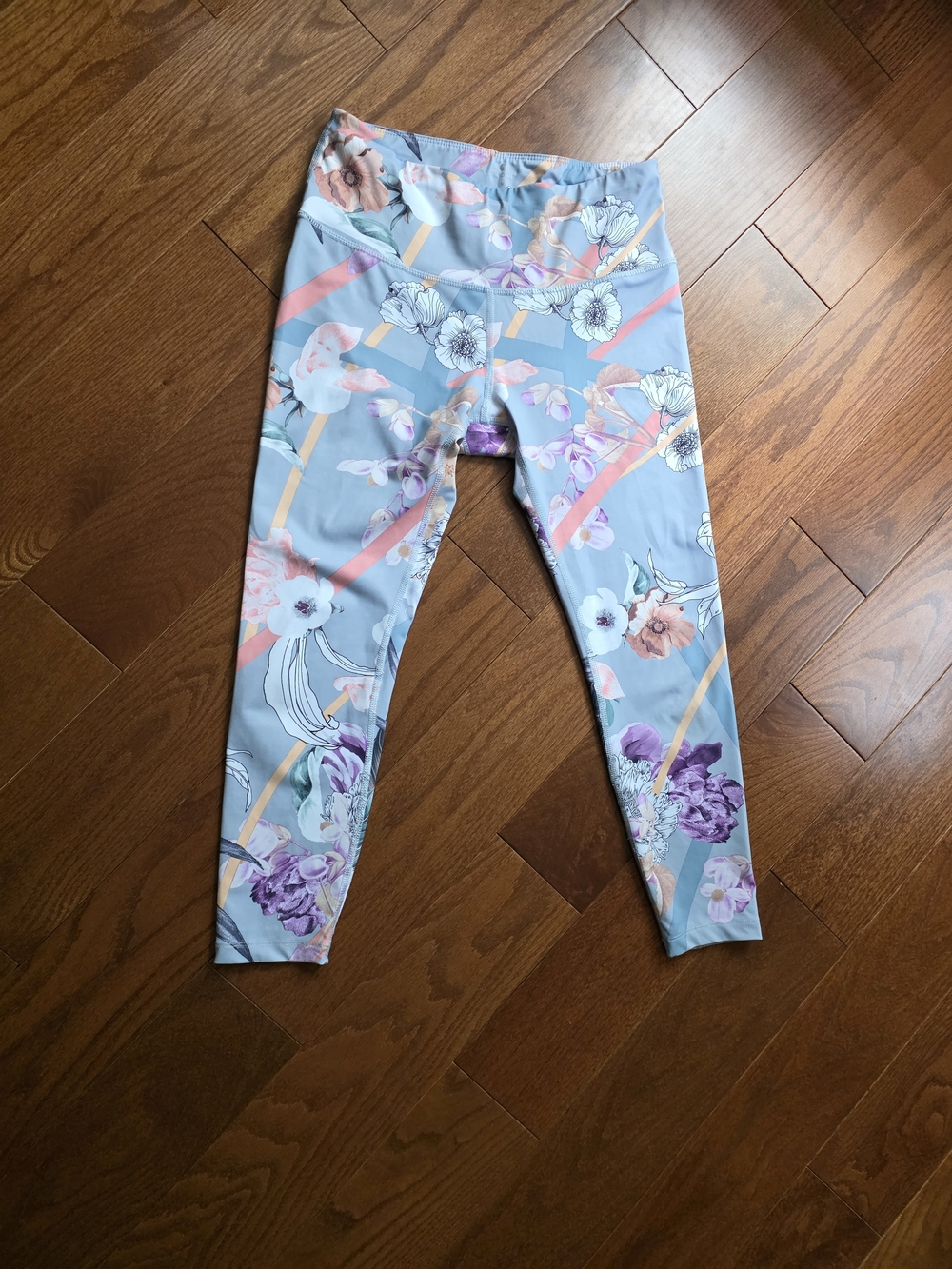 Apana Pastel Floral Leggings in Light Blue with Pink and Purple Accents